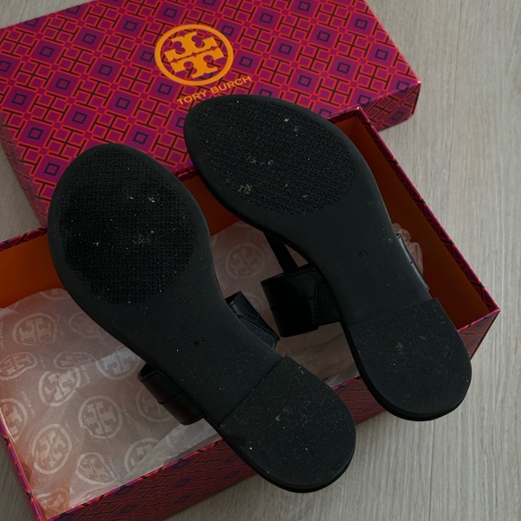 Tory Burch Black Leather Miller Thong Sandals with Gold Logo - Picture 4 of 4